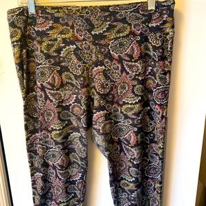 Final! Lularoe TC leggings paisley pattern EUC
